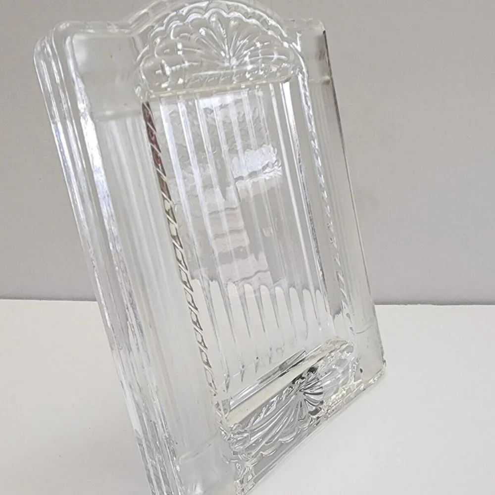 MIKASA Cotillion Frost Frosted Glass Picture Frame